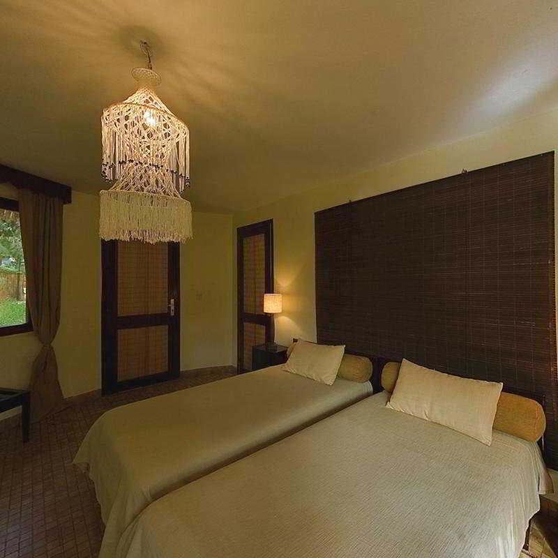 Domaine De Nianing Hotel Exterior photo